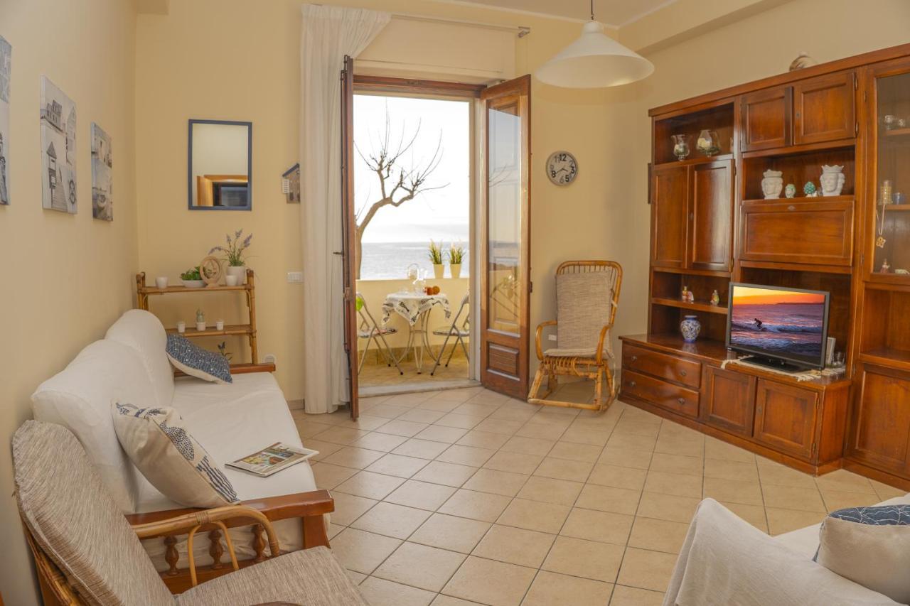 Villa Infinito Mare à Acireale Extérieur photo